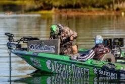 Abu Garcia Adrian Avenas Fantasista Premier / REVO4 Rocket RH Frog Casting Combo -Fishing Shop adrian avenas abu garcia fnpc73 7 revo4 rocket frog casting combo 13886.1651242878